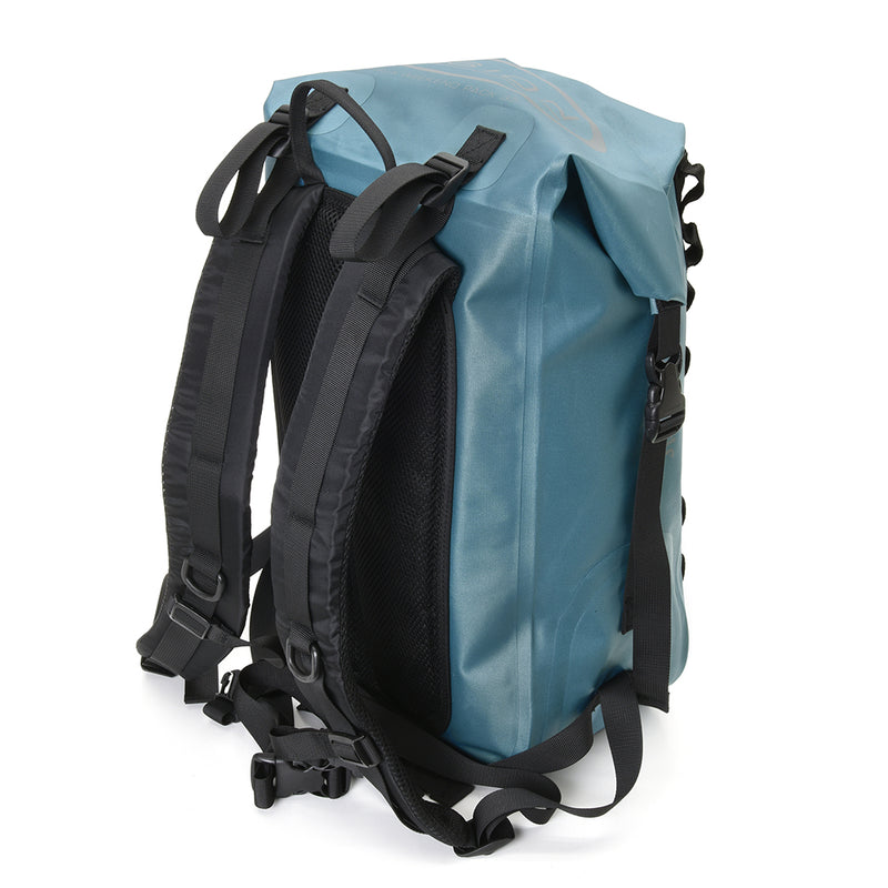 Der Aqua Day Pack ist ein absolut wasserdichter Rucksack für Ihren Tagesausflug zu einem Angelziel.